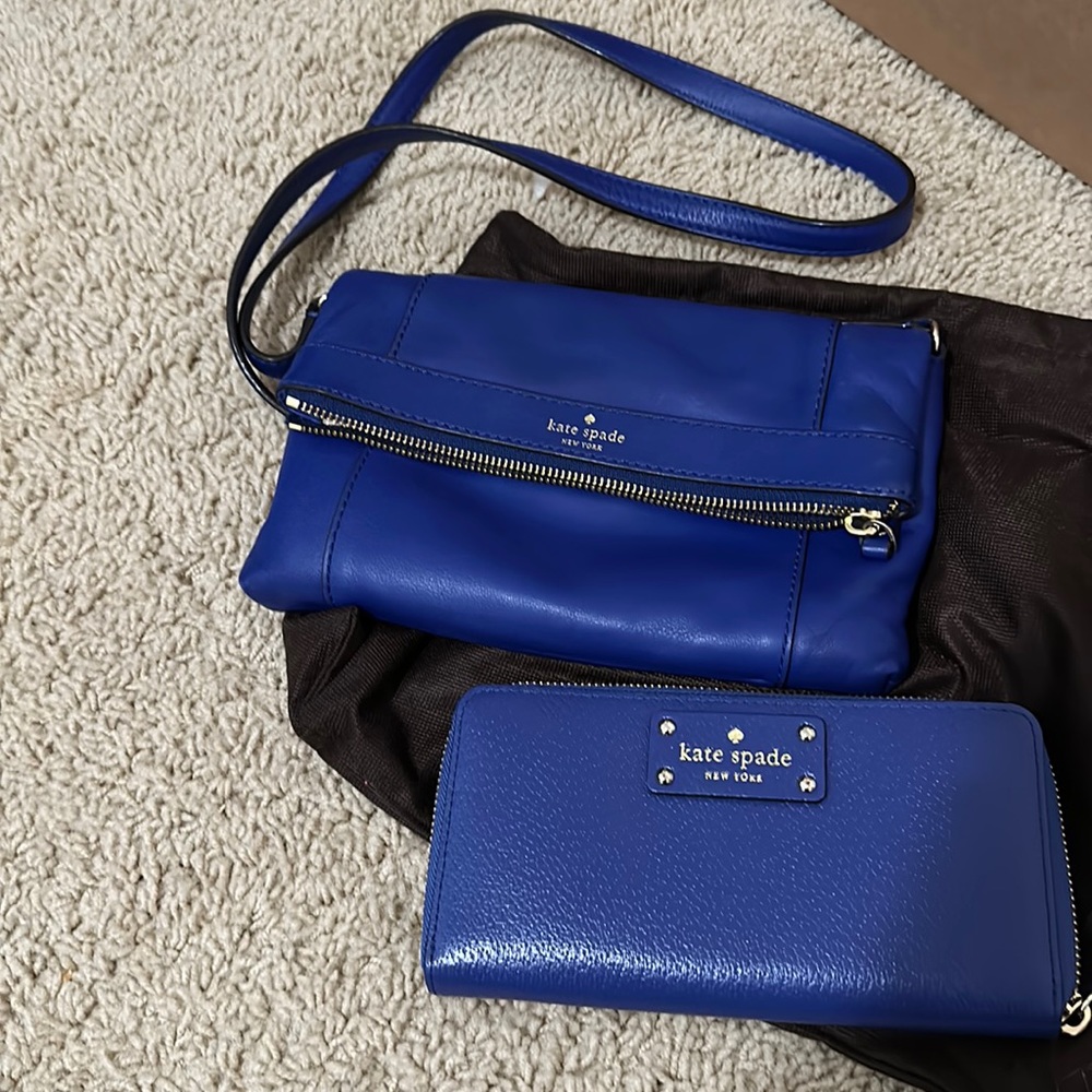 Blue Kate Spade crossbody and wallet. Great for travel